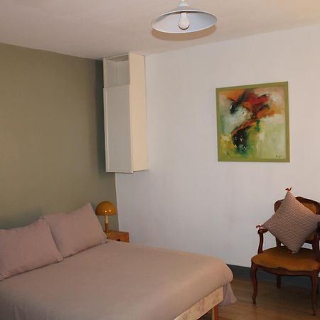 Agreable Appartement P2 Centre Ville Au Calme. Nîmes Buitenkant foto